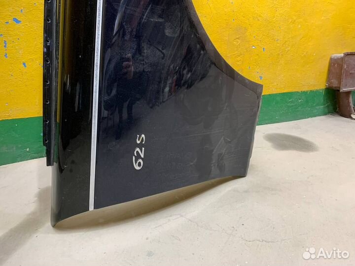 Крыло переднее правое Maybach 62s