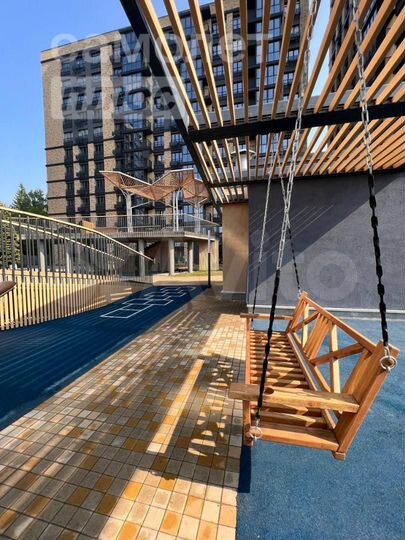 4-к. квартира, 93 м², 15/25 эт.