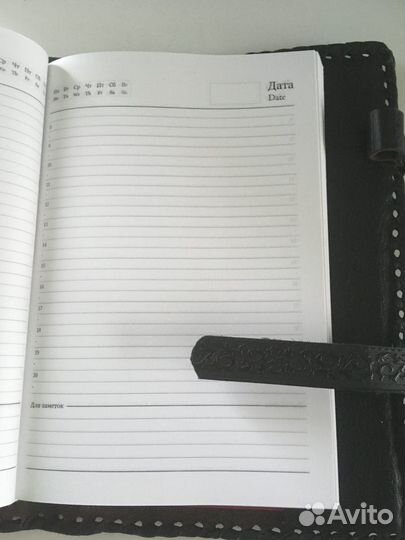 Кожаная обложка с гербом с ежедневника