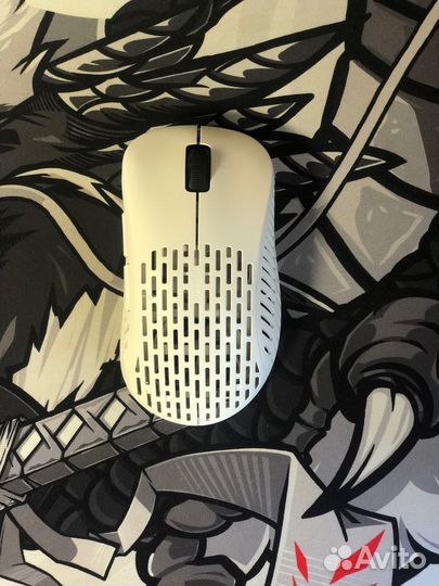 Беспроводная игровая мышь Pulsar Xlite Wireless