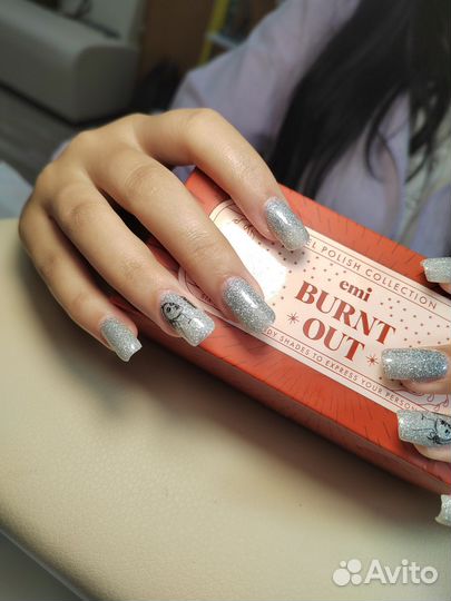 Маникюр педикюр шугаринг