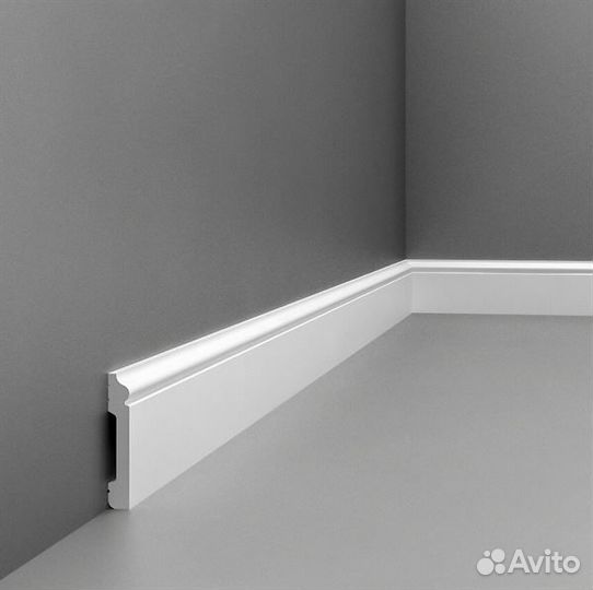 Полиуретановый плинтус