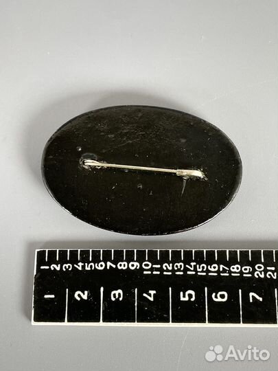 Брошь СССР лаковая миниатюра винтажная