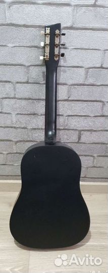 Акустическая гитара