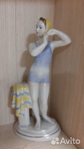 Статуэтка фарфор