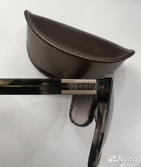 Солнцезащитные очки Gucci