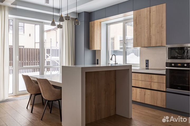 Кухня с островом от прозводителя