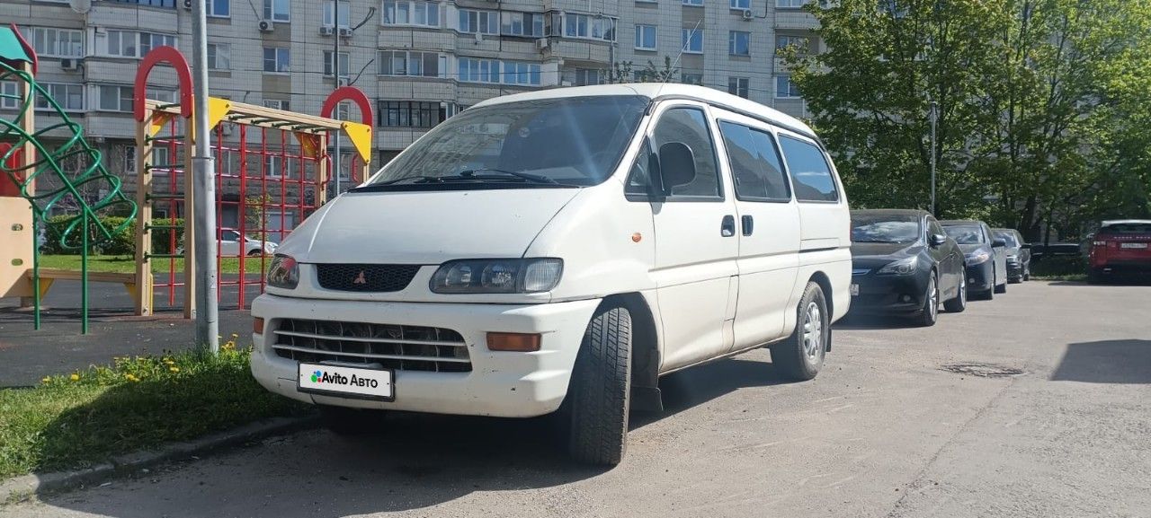 Mitsubishi L400