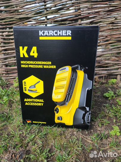 Мойка высокого давления Karcher K4 Compact новая