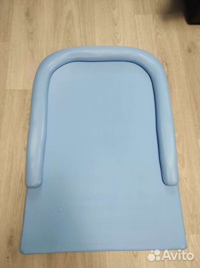 Пеленальная доска на кроватку