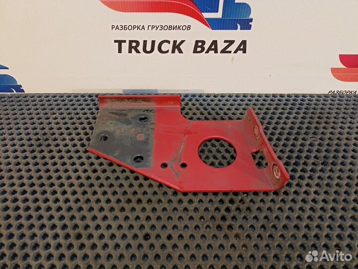 Кронштейн бампера правый Daf XF105