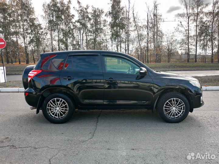 Toyota RAV4 2.0 CVT, 2011, 231 310 км