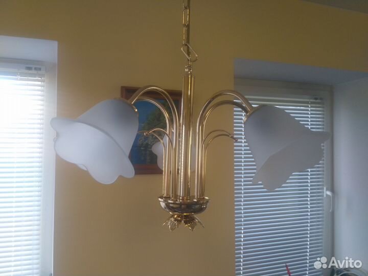 Продам или поменяю на фотоаппарат СССР новые люстр