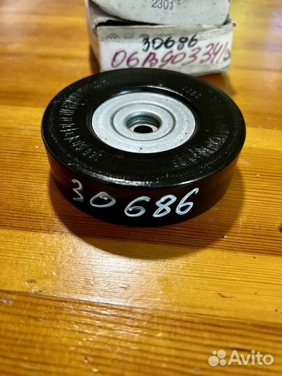 Ролик приводного ремня Audi A4