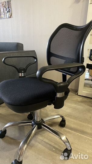 Офисный стул