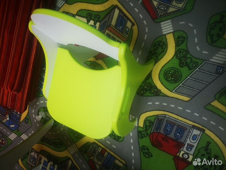 Детский стол и стул