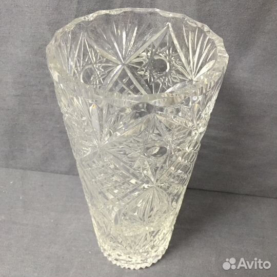 Хрустальная ваза