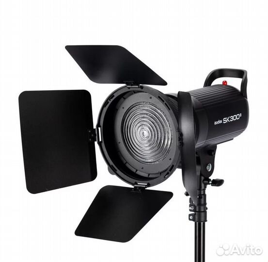 Линза френеля со шторками NiceFoto FD-110, Bowens