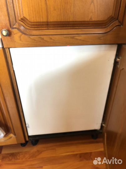 Встраиваемый холодильник candy б/у