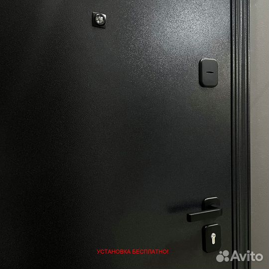 Толстая входная дверь с отличной шумоизоляцией