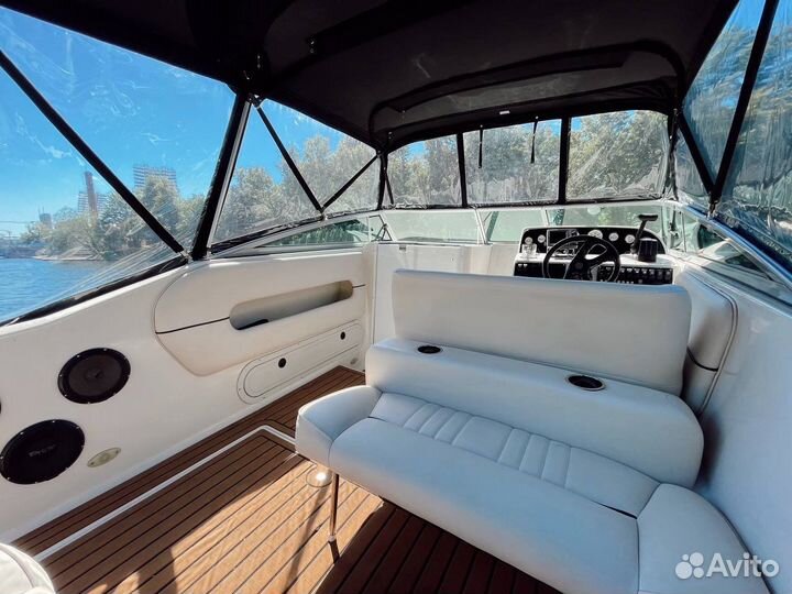 Аренда катера яхты Crownline