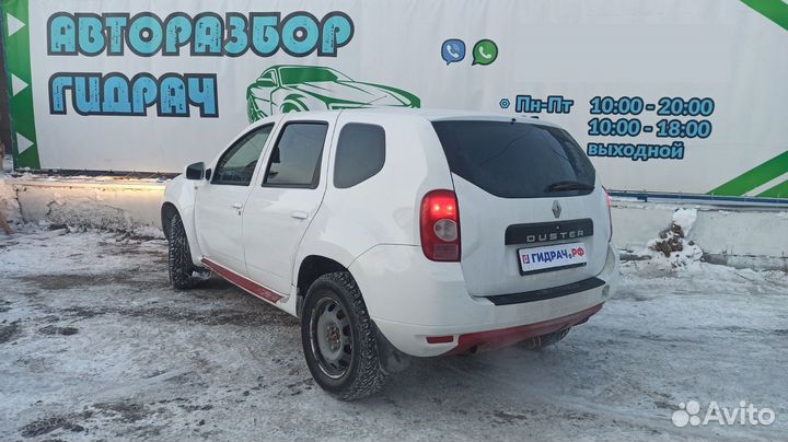 Ручка внутренняя потолочная Renault Duster 8200845