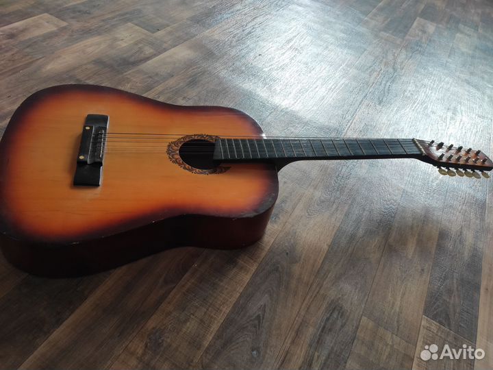 12 струнная гитара