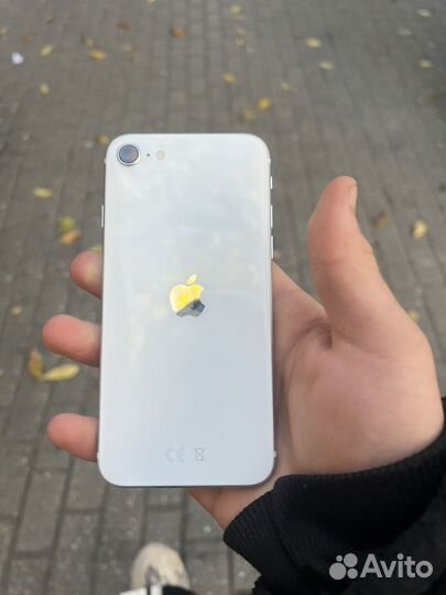 iPhone SE (2020), 64 ГБ