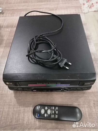 Видеоплейер LG W142W