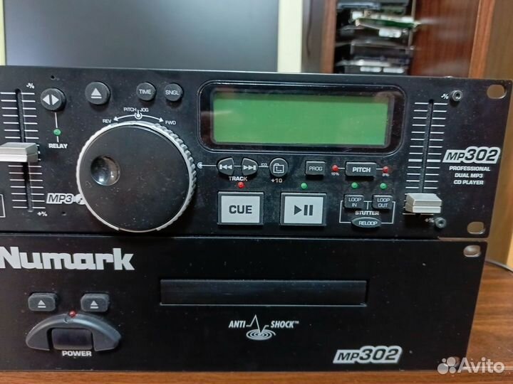 Профессиональный CD/mp3 проигрыватель numark mp302