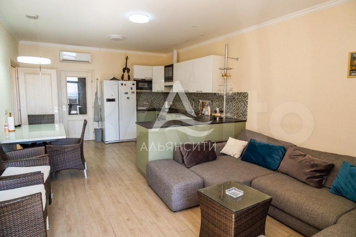 Дом 388 м² на участке 10 сот.