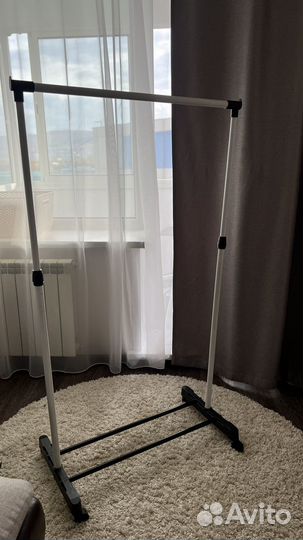 Вешалка напольная