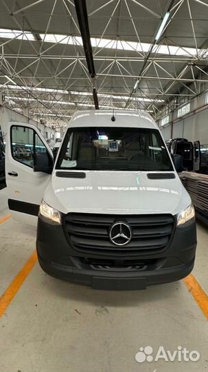 Mercedes-Benz Sprinter микроавтобус, 2024