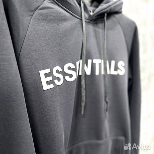 Спортивный костюм essentials