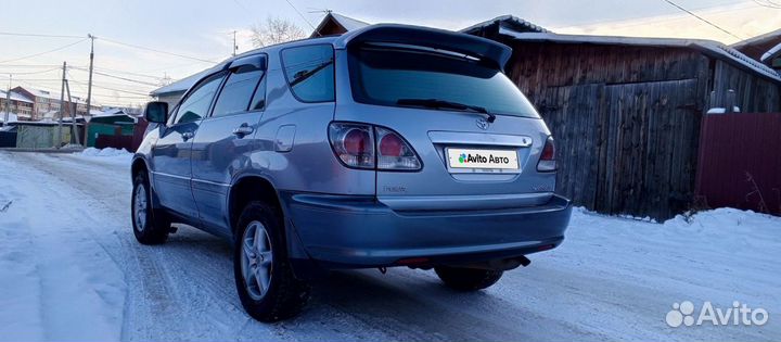 Toyota Harrier 2.4 AT, 2000, 300 000 км