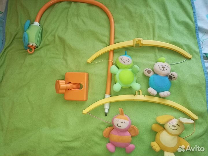 Мобиль Chicco+пакет погремушек+ванночка