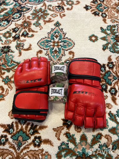 Перчатки для рукопашного боя