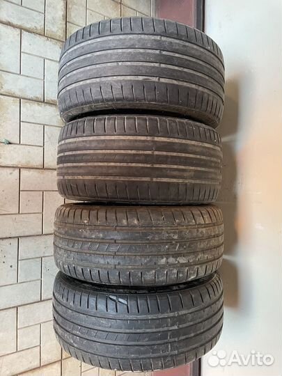 Powertrac Racing Pro 245/40 R19 и 275/35 R19 98V