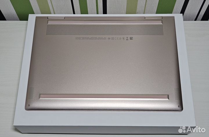 HP Spectre x360 - 13-ae013ur i5/8Gb/256SSD