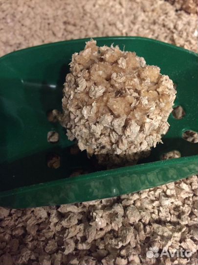 Комкующийся древесный наполнитель