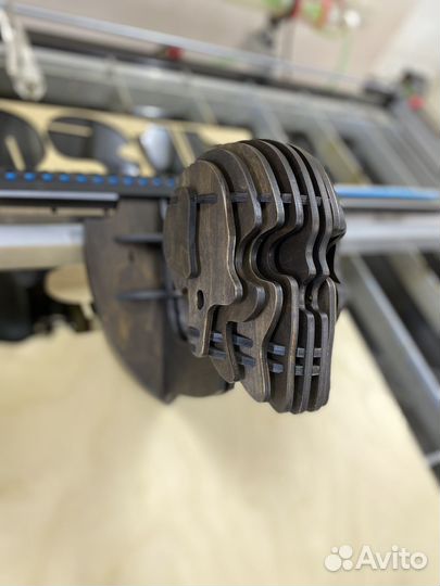 Вешалка для шлема