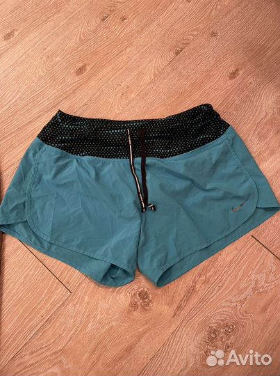 Топ женский спортивный, футболка и шорты Nike