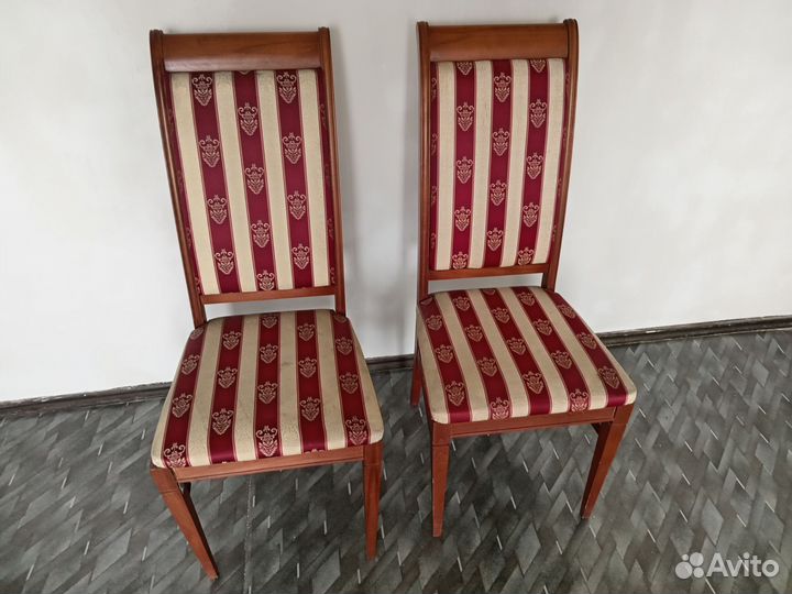 Стулья мягкие б/у