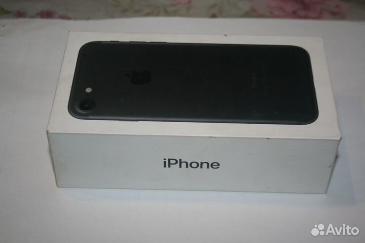 Коробки от телефонов iPhone 7 и другие