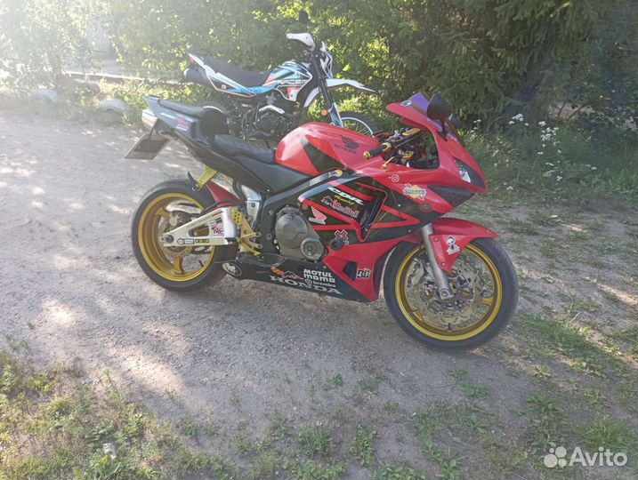 Honda cbr 600 rr