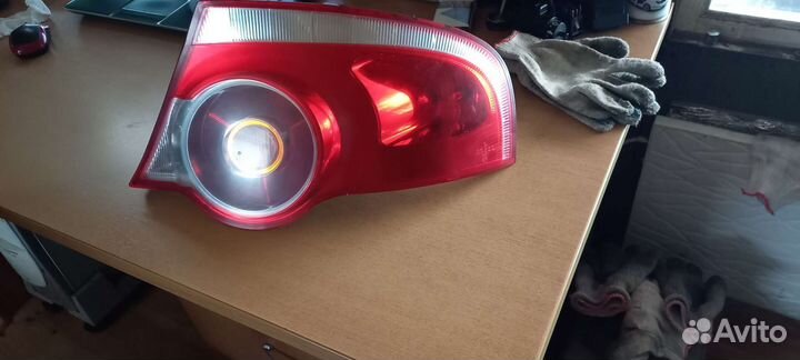 Фонарь задний левый и правый Волга Сайбер