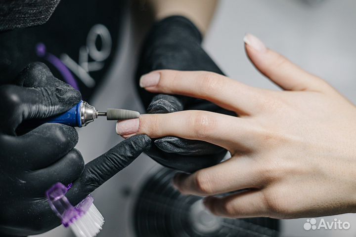 Мастер маникюра/педикюра в салон красоты