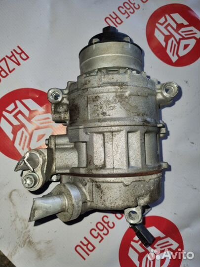 Компрессор кондиционера Audi A8 D3 4E BVJ 2008