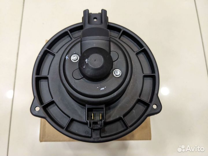 Мотор отопителя toyota land cruiser 100 / LX470