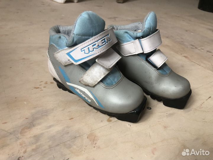 Лыжные ботинки